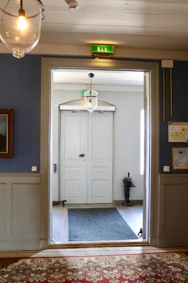 Thottska Villan Stromsholm エクステリア 写真